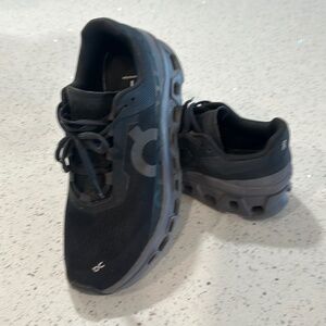 On Cloud Cloudmonster